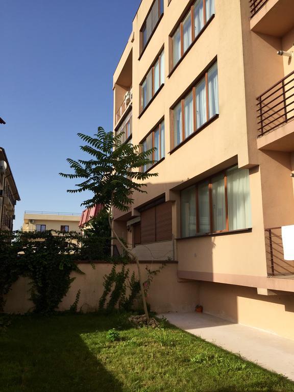 Vilagio Apartments Navodari Exterior photo